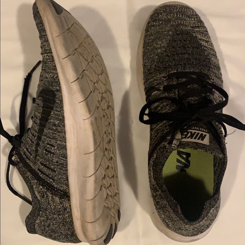 women’s nike fly knit shoes